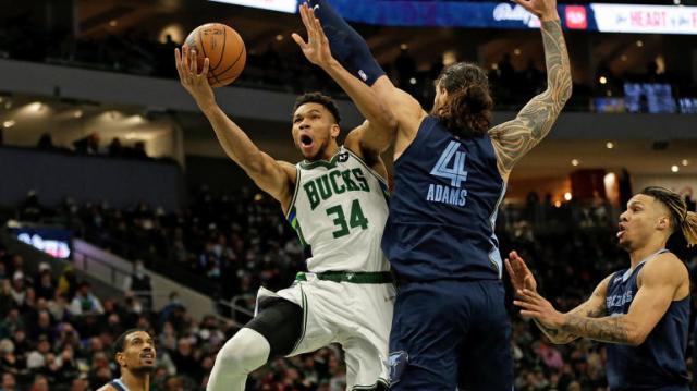 giannis.jpg